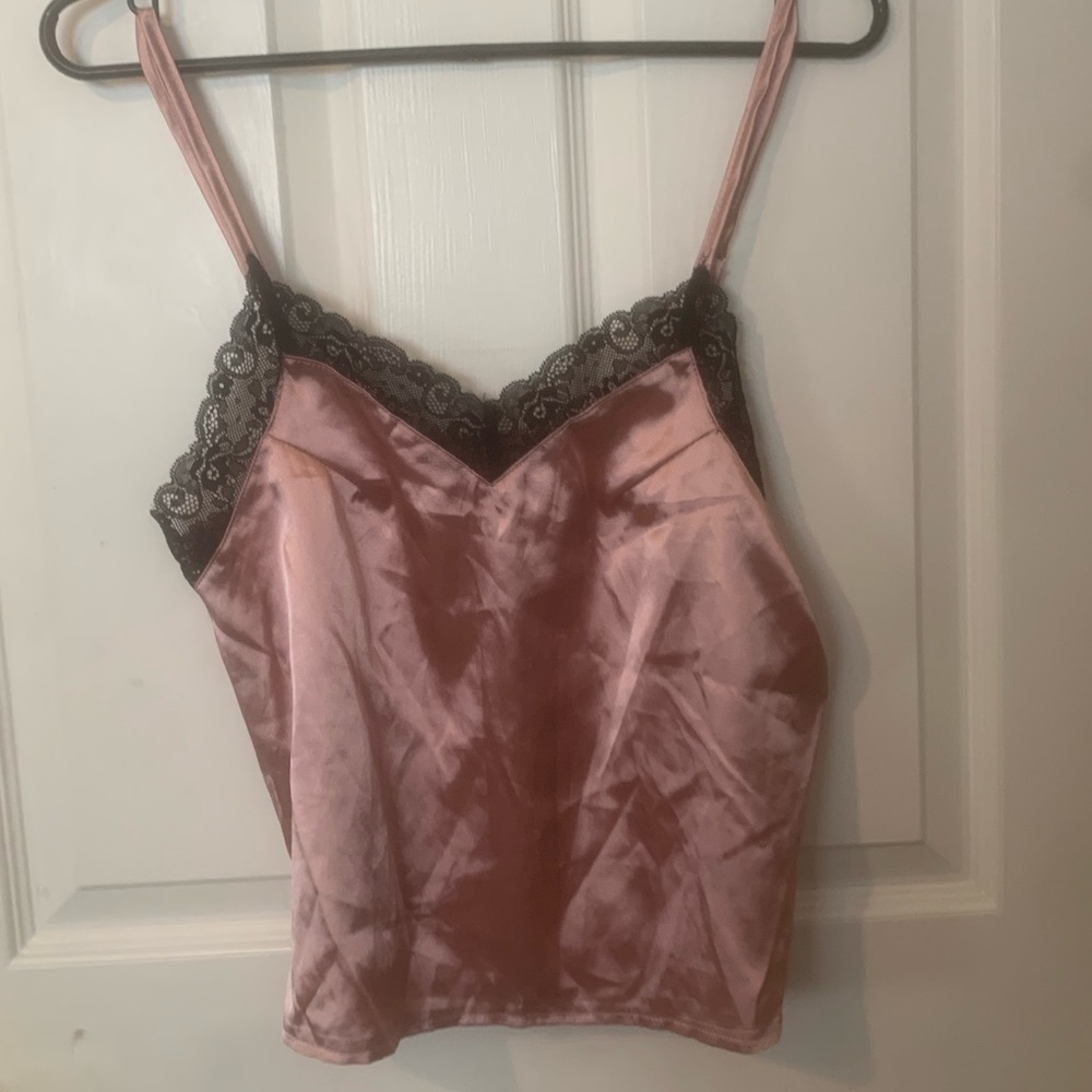 Size medium satin lace pink tank💗